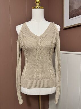 NWT Bebe Womens Cold Shoulder Cable Knit Sweater